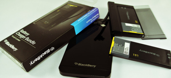 BlackBerry Z10 Battery Charger Bundle im Video vorgestellt