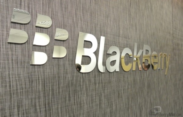 BlackBerry erhält 1 Milliarde US Dollar Finanzierung von Fairfax Financial und anderen – John S. Chen wird neuer interim CEO